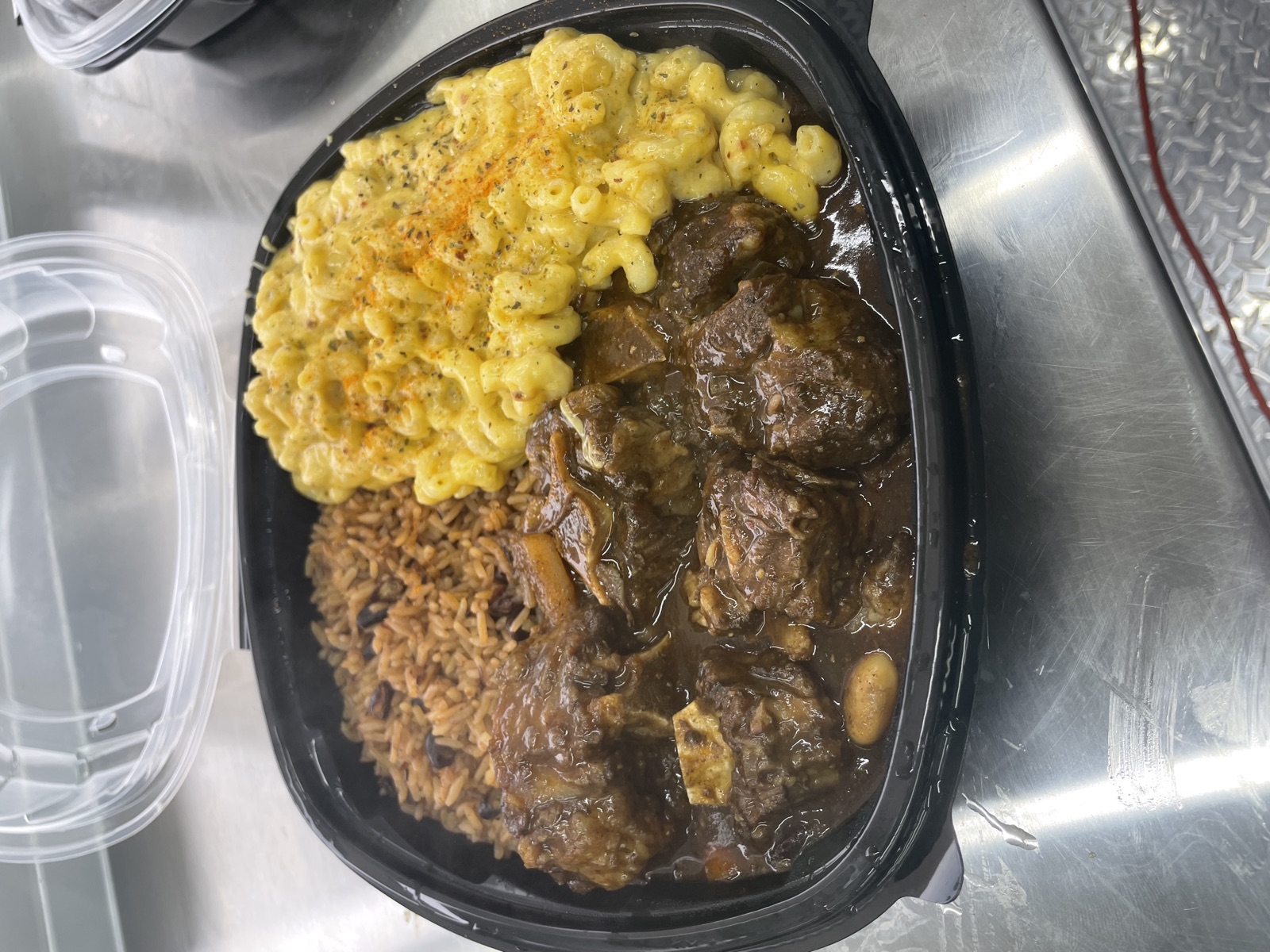Oxtail & Mac